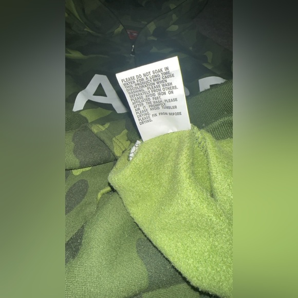 Vintage Bape Hoodie - Picture 8 of 8